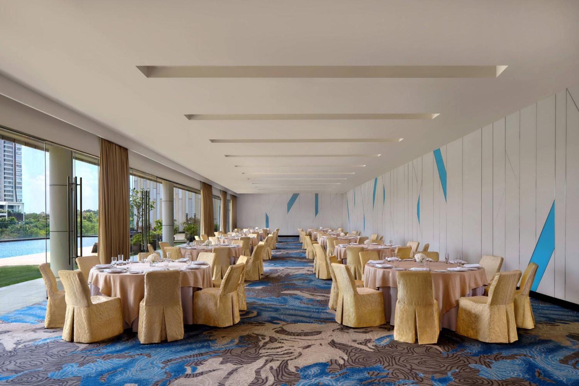 Le Meridien Путраджая Екстер'єр фото The ballroom